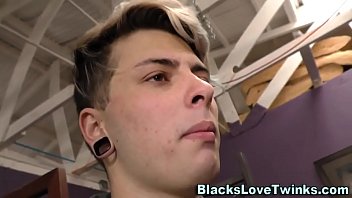 Preview 1 of Esposa Coge A Pelo - Ebony amateur facializes