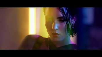 Preview 1 of Pusy Fouk - Demi Lovato feat Amy Reid