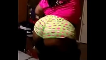 Preview 1 of Brazil Miss Bumbum - trim.09DBA6C6-E956-4D39-AC5F-39339C2D9DA2.MOV