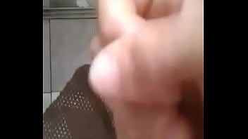 Preview 1 of Momxxx In Bathroom - Brazilian Video Gay Men Delicious