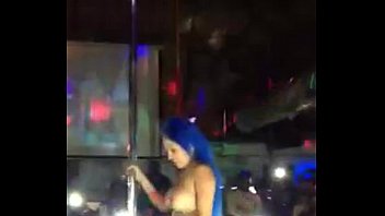 Preview 1 of Mizo Sexcom - Novinha gostosa boate