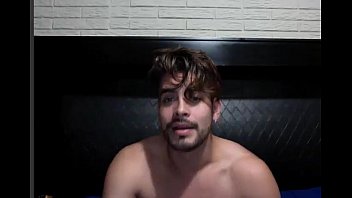 Preview 1 of Gay Sexy Boy Show On Cam - Dani pontigo tirando leche