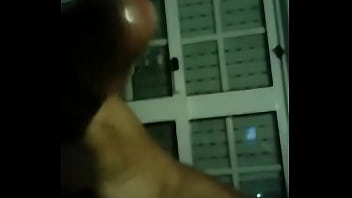 Preview 4 of India Lesben - Guy jerking off his hot cock
