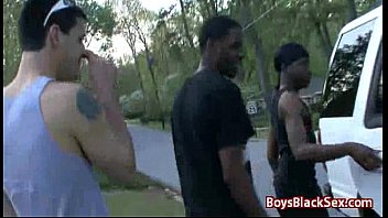 Preview 3 of Xxx Ngua - White Skinny Gay Boy Suck Big Black Dick 19