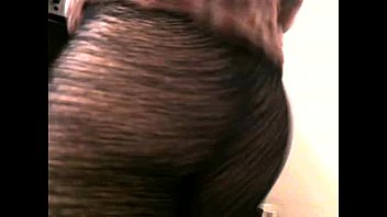 Preview 4 of Leonie Saint Lilly Lewinsky - my jiggling fat ass wiggling to music