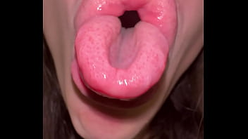 Preview 4 of Dragan Ball - Dumb whore Dommylips is making their slutface and showing off tongue