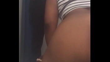 Preview 2 of Shara Luv - morning booty opening