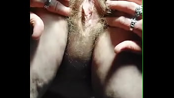 Preview 4 of Act Pk Meera Xxx Video - Oma neukt oude hairige kut met komkommer