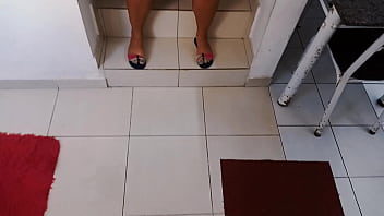 Preview 1 of Www Six Vides Com Hd - Fode a gostosa na escada de casa n&atilde_o deu nem tempo de chegar no quarto!