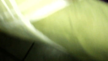 Preview 1 of Suce Voiture Redhead - MOV 0001
