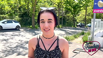 Preview 1 of Anmay Porn - Leila,  18ans,  se gode avant de se faire baiser