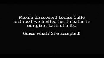 Preview 1 of Shaerddga Kappur Xxx Video Saxe - Louise Cliffe Takes a Bath Naked