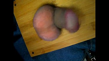 Preview 1 of Indonesian Streaming Videos - 睾丸を叩き潰され射精する