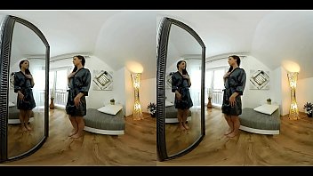 Preview 1 of Lisa Ann Jimnastik - Kristy Black feat. Ria Sunn In POV VR Anal Action