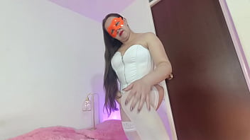 Preview 1 of Classic Vintage Family - Madrastra Latina Infiel De Cameltoe Gigante Folla Con Su Hijastro Sin Protecci&oacute_n Es Una Verdadera Zorra Le Encanta La Doble Penetraci&oacute_n 1