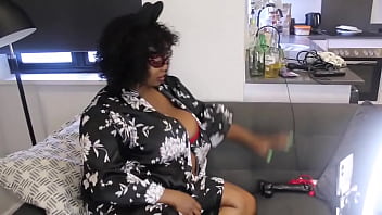 Preview 1 of Xxx Nwo Com - I fucked my stepmother inside the shower