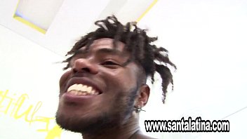 Preview 2 of Blazer Xnxx - Incre&iacute_ble escena interracial en Santalatina