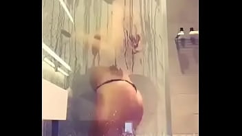 Preview 1 of Bus Hepburn - Hot Sexy TWERK Booty 3