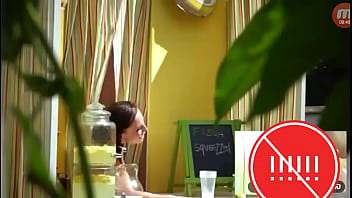 Preview 2 of Porn Ventacle - تمارس الجنس اثناء بيع الزبائن