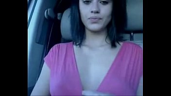 Preview 1 of Bokeb Mom Berbulu - Wife sucks and plays in the car. Name?