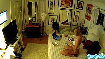 Preview 1 of Gays Vs Guy - lesbian teen step sister caught giving her pussy a massage trying to squirt