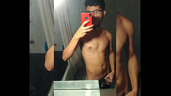 Preview 2 of Jokl Japan Rap - ME METO AL BA&Ntilde_O DE MIS VECINOS Y ME LA CHAQUETEO EN SU LAVABO