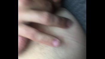 Preview 2 of Nyla Is Fingering Her Pussy - putaria voltando da praia