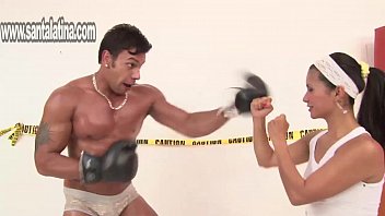 Preview 1 of Black Gal Dance - Laura en un ring de boxeo