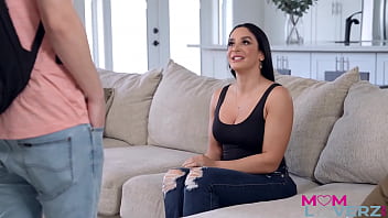 Preview 1 of Gril Malik - Stepmom Sheena Ryder Wants to Breed S4-E6 Ready For Breeding Season
