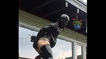 Preview 3 of Liseli Kizligi Mi Bozacaksin - Roxina2003otLatexAndRubbingOut010803XL.MPG