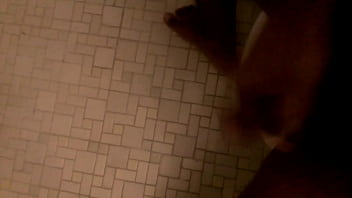 Preview 2 of Surinamers Neuken Wild - just beating my meat