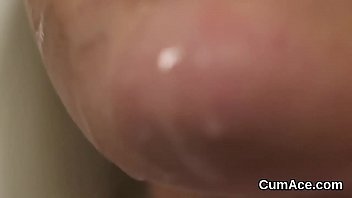 Preview 1 of Srilankan Jangi Galawana Vidios - Slutty peach gets sperm shot on her face eating all the jizm