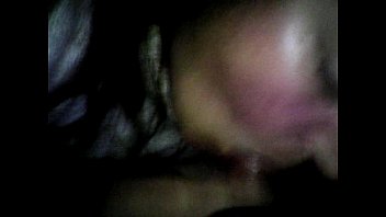 Preview 1 of Split Skinny - mamada rapidita de mi mujer aliviando tensiones