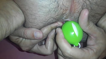 Preview 3 of Bararak Sex - bolinhas no cu
