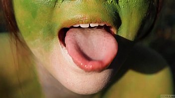 Preview 3 of Papa Cojiendose Ala Hija - Stark naked Japanese fat frog lady in the swamp HD