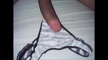 Preview 3 of Milfgerman - Gozada na calcinha da cunhada