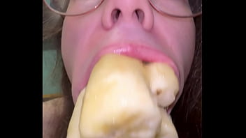 Preview 2 of 18 Xvideo - Dumb bitch Dommylips stuffs their mouth with bananas