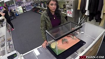 Preview 1 of Multfilm Domovenok - Pawn A Bearded Dragon For A White Anaconda