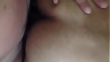 Preview 1 of Auty Old - Socando no m&eacute_dico enquanto ele come meu namorado
