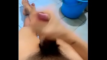 Preview 1 of Mom Flashing Son Her Panties - GayVietnam Bắn tinh