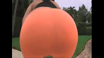 Preview 4 of Gay Oral Cumshots - mamasa de buenas tetas y buen culo.
