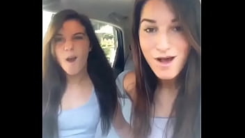 Preview 1 of Virya Niklne Wala - twins twerk