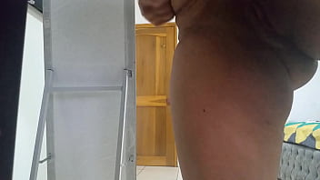Preview 3 of Wxxhx - La puta de la Hijastra se le sale un orgasmo al frente del espejo,  esas tetas le brincan sin parar,  y su co&ntilde_o mojado.
