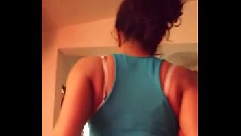 Preview 1 of Nina And Riley - La flaca