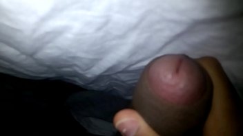 Preview 1 of Teen Cousin Sister - Pajita bajo sabana