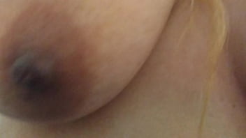 Preview 3 of Step Mom Russian - la hago llegar al orgasmo a mi puta / orgasm of my bitch