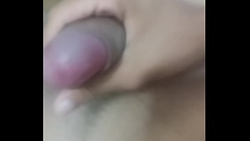 Preview 2 of Bonus Bp - Batendo uma no banheiro82
