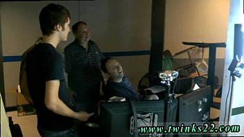 Preview 2 of Porno De Natalie Vertiz - Free gay male phone sex sites Just another day at the Teach Twinks