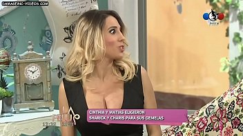 Preview 3 of Girls Video Calling - CinthiaFernandez- LaPelu01(Escote-Tetotas) -DamageInc-HD720p