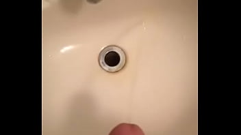 Preview 2 of Bbq Wife Ass - Pissing in the sink. (First video)